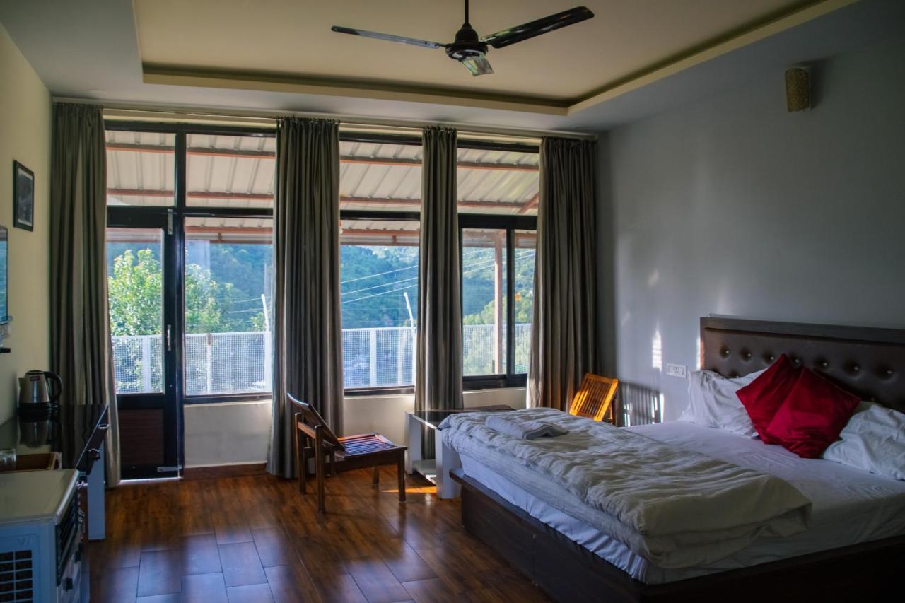 Dhauladhar View Village Resort ダラムシャーラー エクステリア 写真