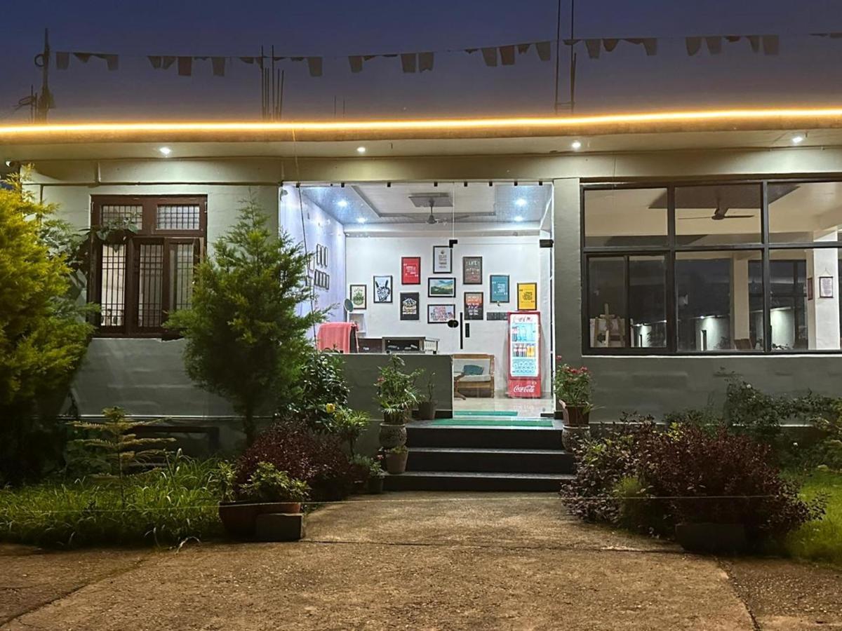 Dhauladhar View Village Resort ダラムシャーラー エクステリア 写真